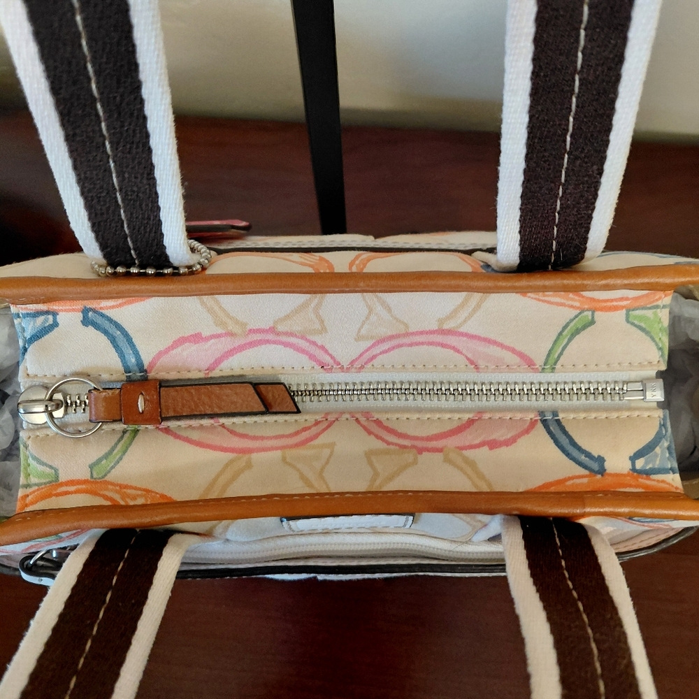 Coach Hampton Signature Scribble Tote Bag - Picture 11 of 16